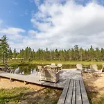 Kuukkeli Log Aurora 