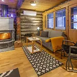 Kuukkeli Log Aurora 