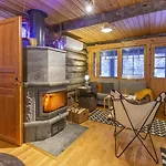 Kuukkeli Log Aurora 