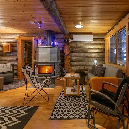 Kuukkeli Log Aurora 