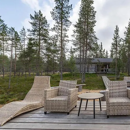 Kuukkeli Log Aurora 