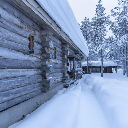 Kuukkeli Log Aurora 