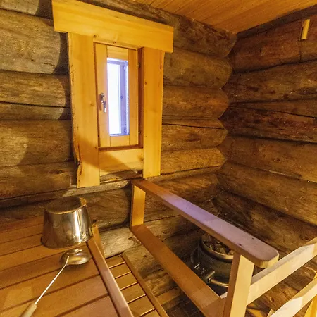 Kuukkeli Log Aurora 