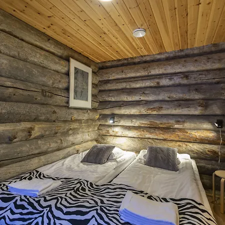 Kuukkeli Log Aurora 