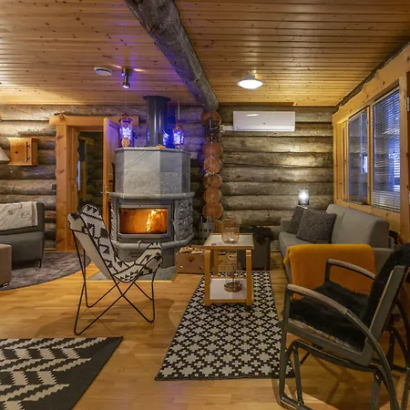 Kuukkeli Log Aurora 