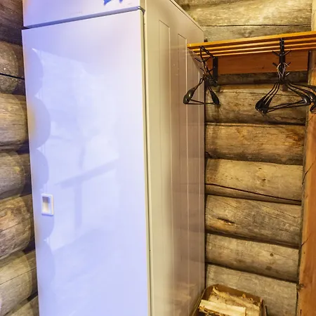 Kuukkeli Log Aurora 