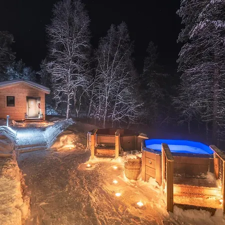 Kuukkeli Aurora Pupula Chalet Saariselkä