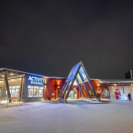 Kuukkeli Log Aurora 