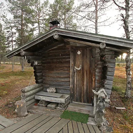 Kuukkeli Log Aurora 