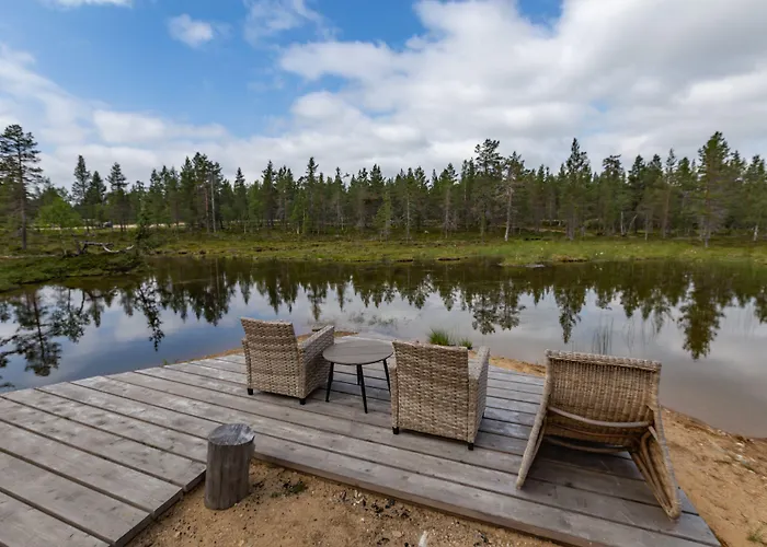 Kuukkeli Log Aurora 